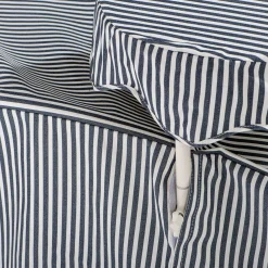 Business & Pleasure Co. The Al Fresco Sun Lounger Cover - Lauren'S Navy Stripe