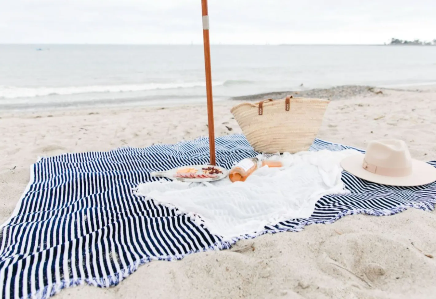 Business & Pleasure Co. The Beach Blanket - Lauren'S Navy Stripe