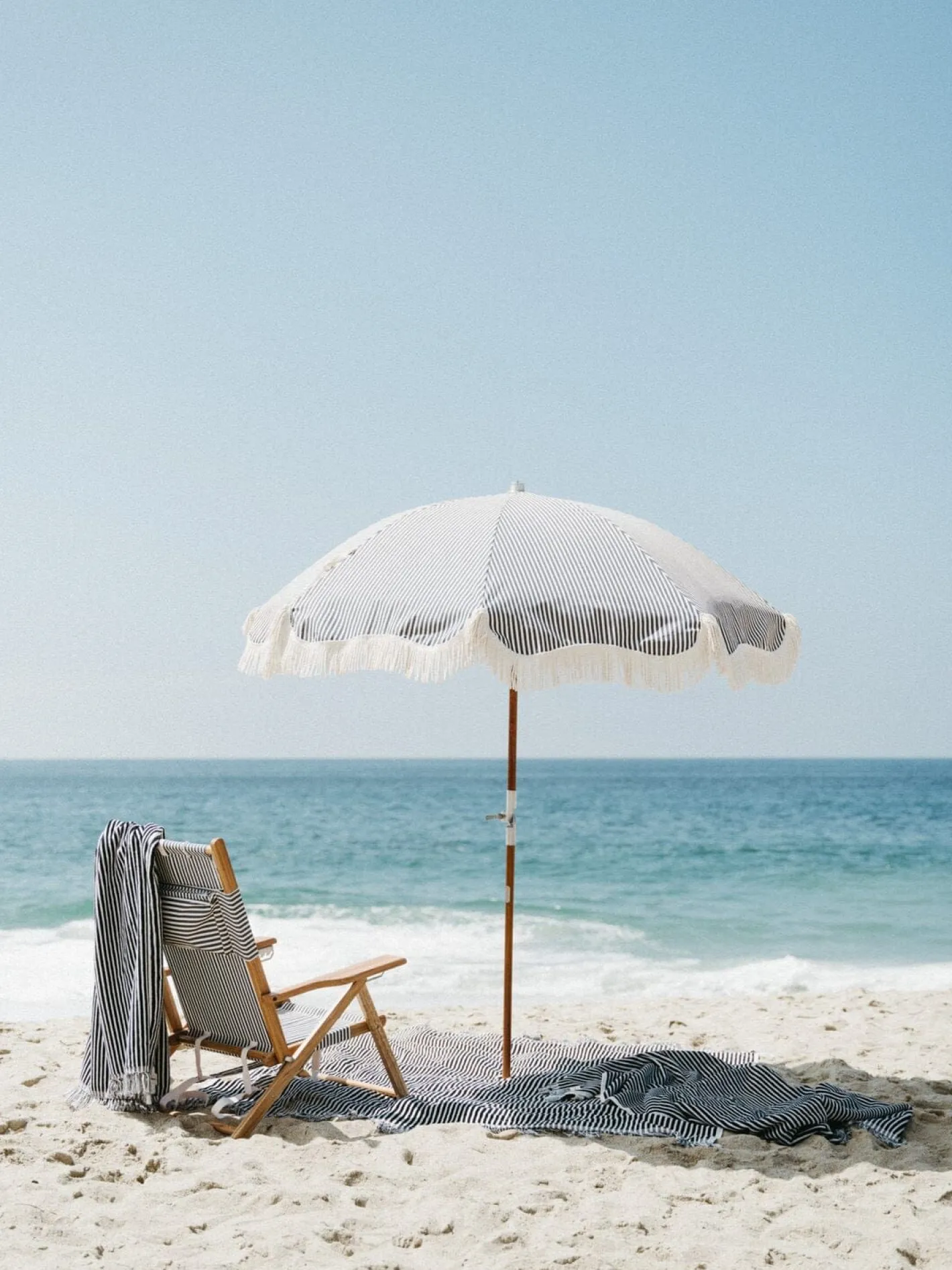 Business & Pleasure Co. The Beach Towel - Lauren'S Navy Stripe