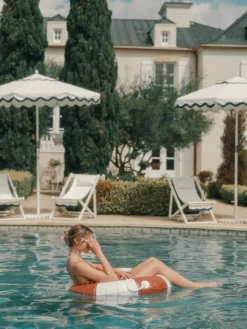Business & Pleasure Co. The Classic Pool Float - Large - Le Sirenuse