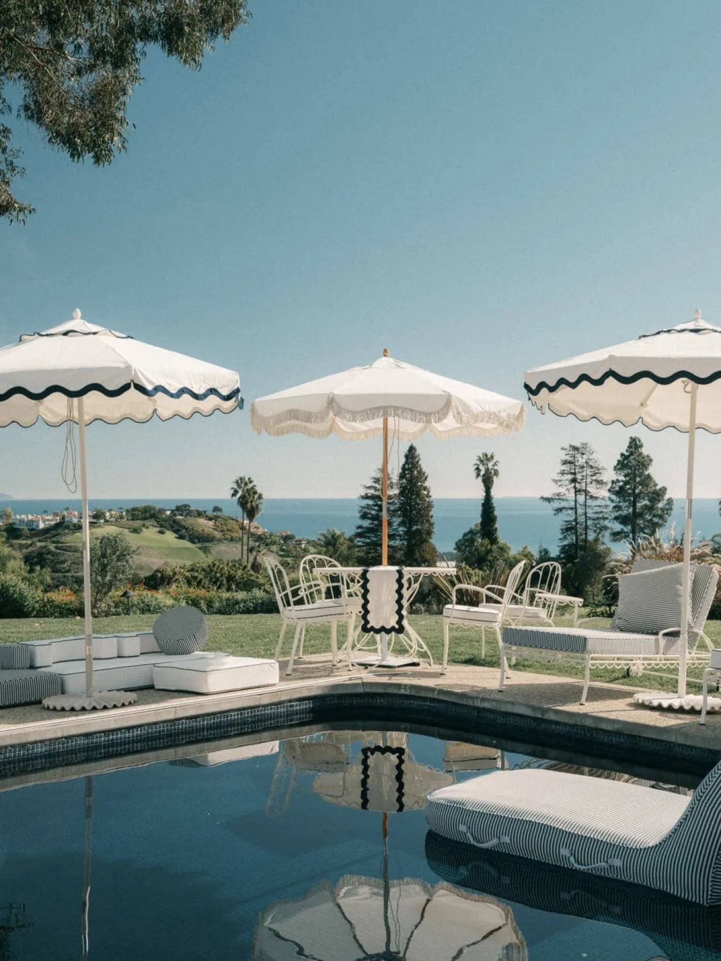 Business & Pleasure Co. The Market Umbrella - Rivie White