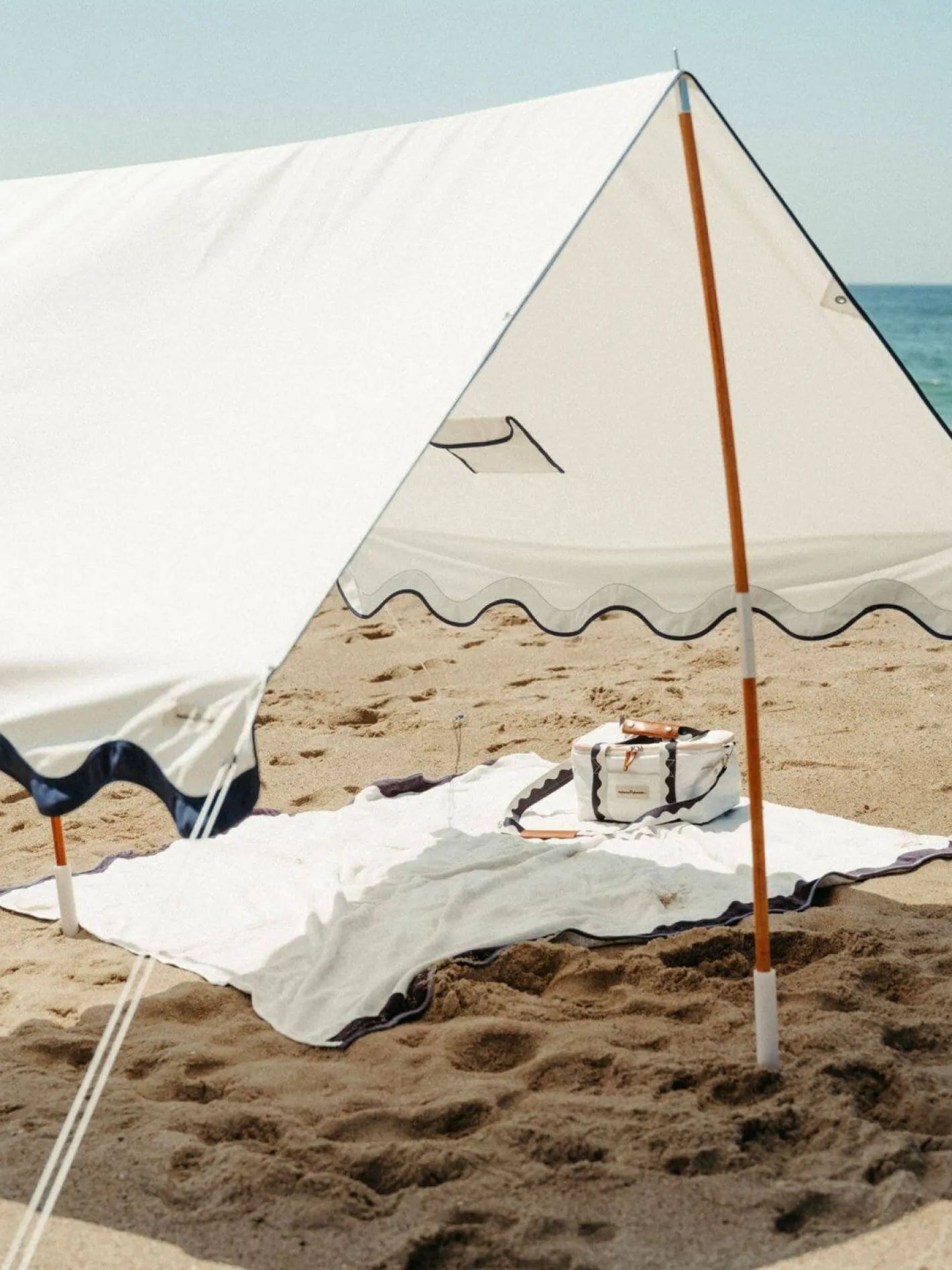 Business & Pleasure Co. The Premium Beach Tent - Rivie White