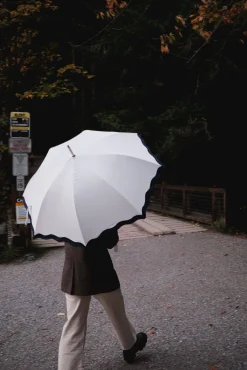 Business & Pleasure Co. The Rain Umbrella - Rivie White