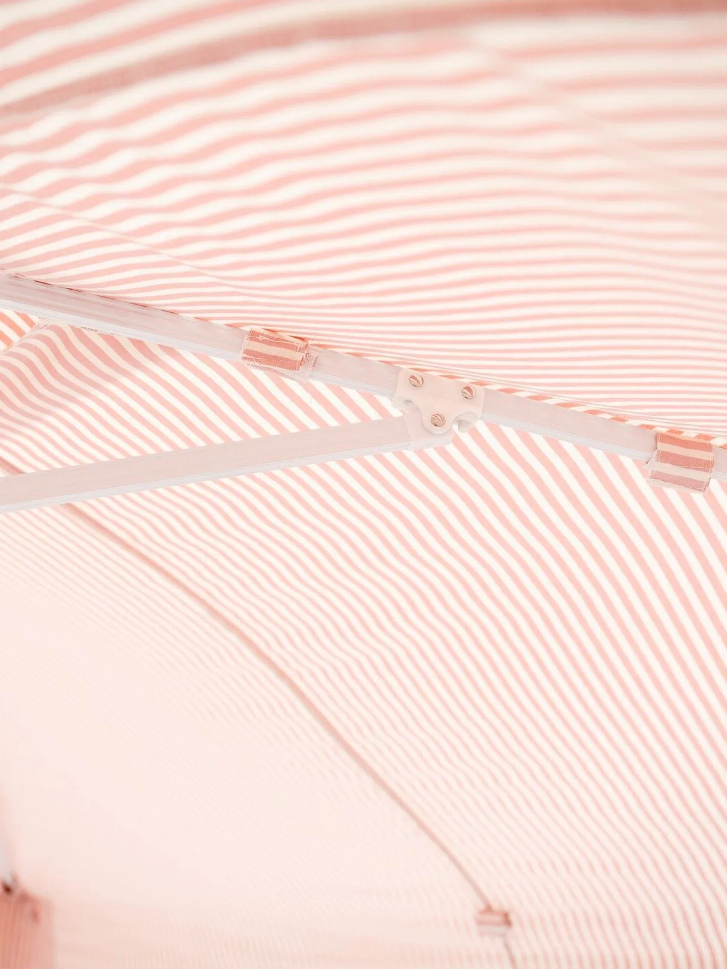 Business & Pleasure Co. The Xl Cabana - Lauren'S Pink Stripe