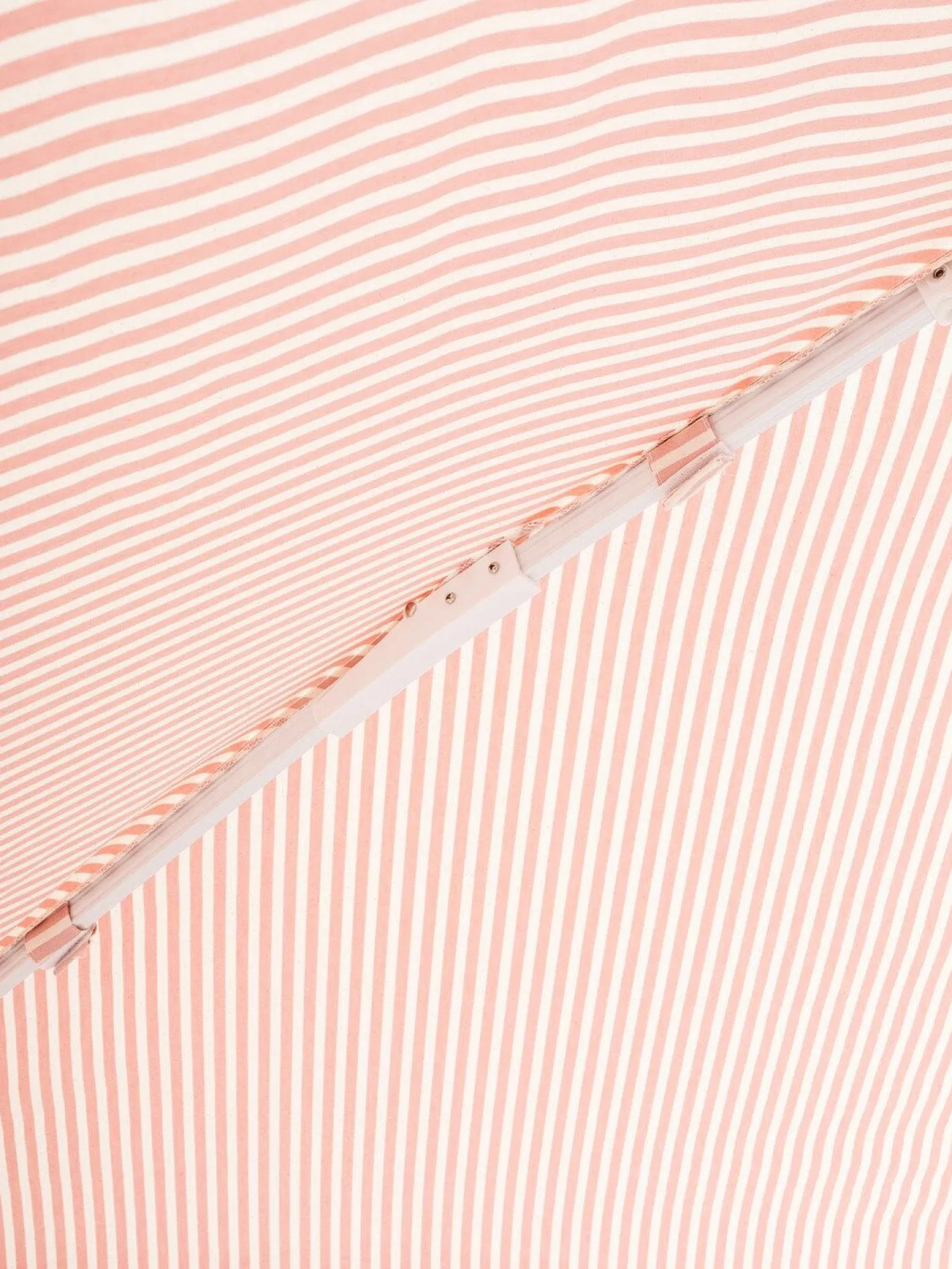 Business & Pleasure Co. The Xl Cabana - Lauren'S Pink Stripe