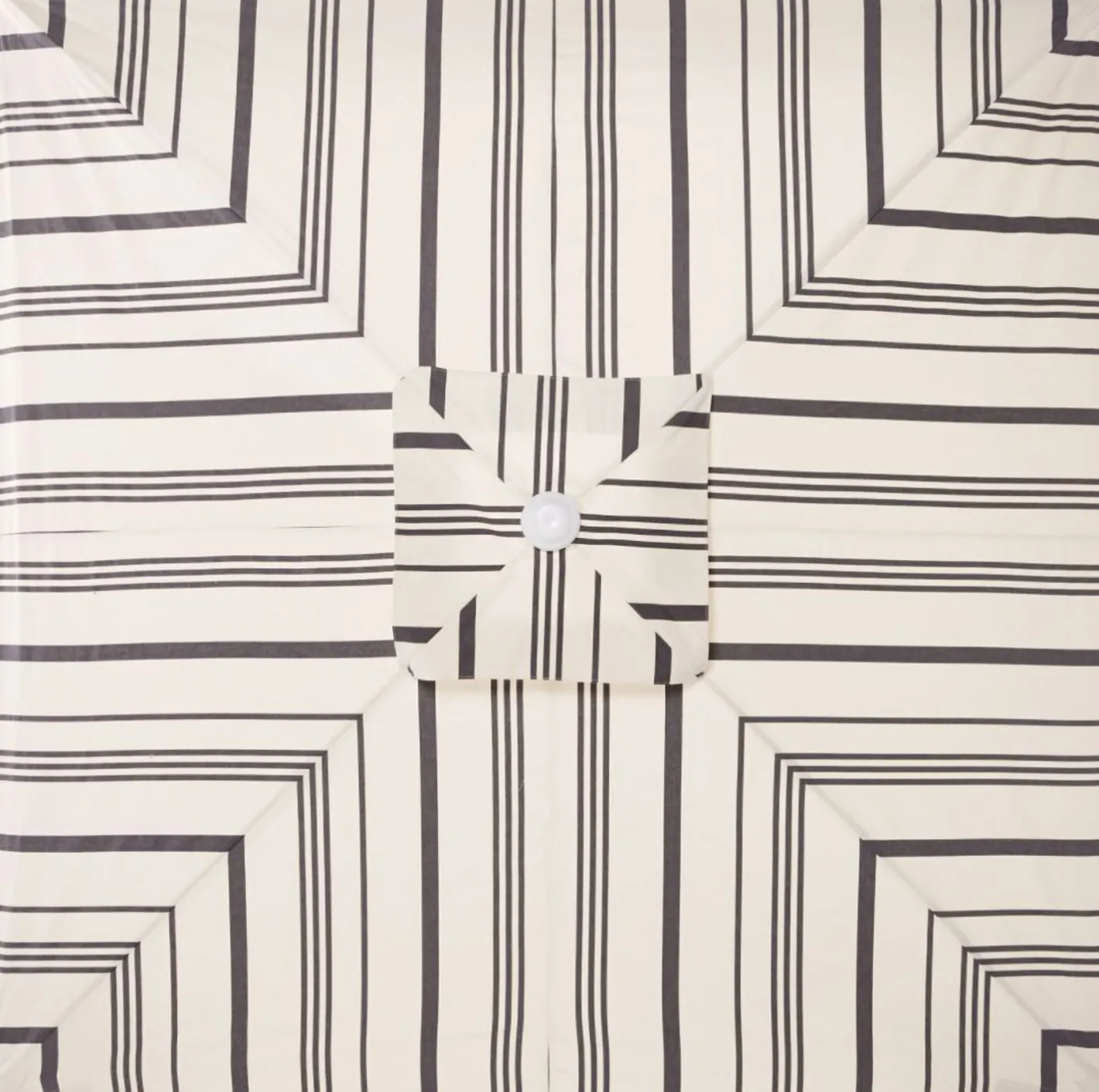 Business & Pleasure Co. The Xl Cabana - Vintage Black Stripe